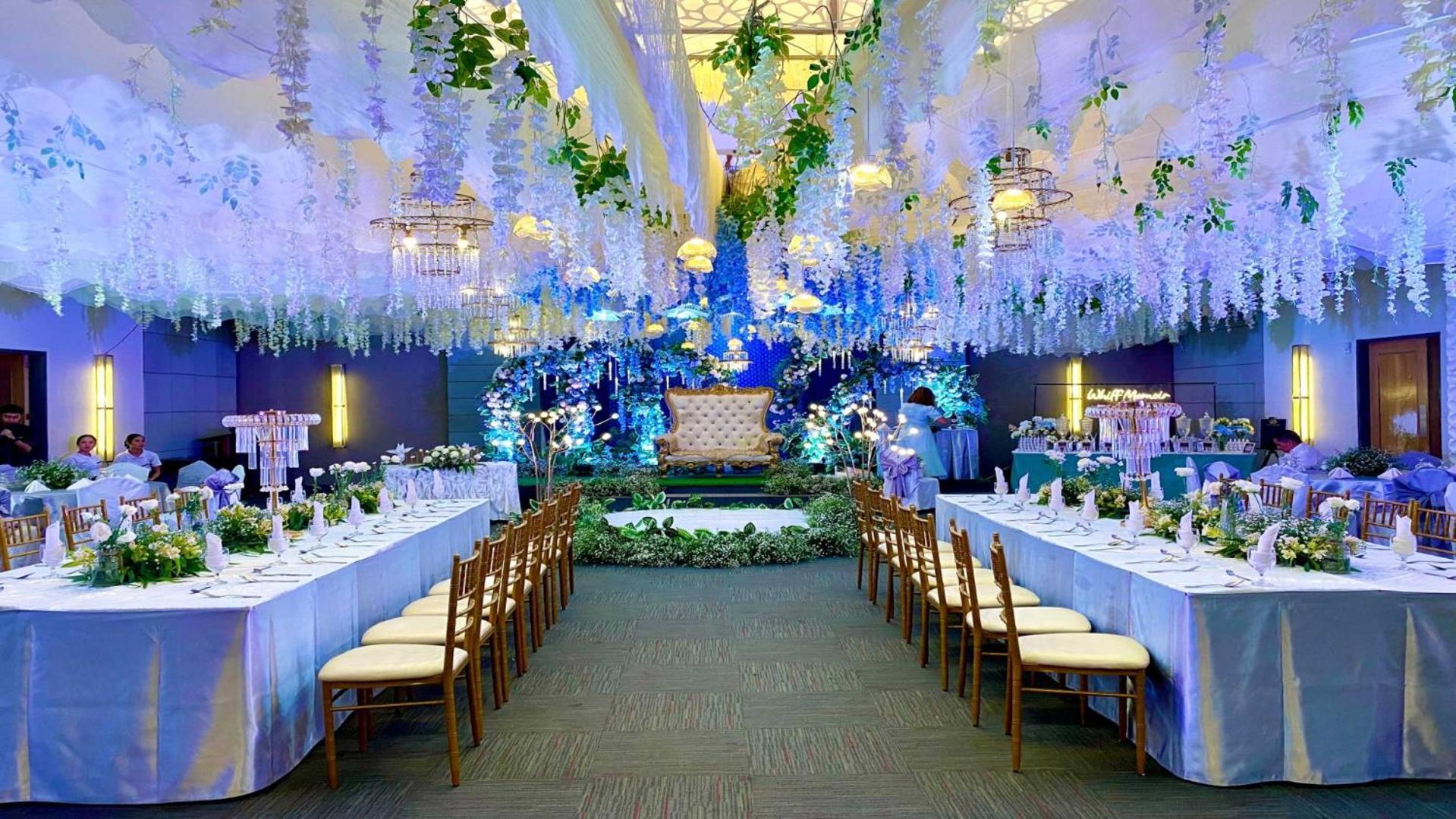 Hotel Circle And Bacolod
