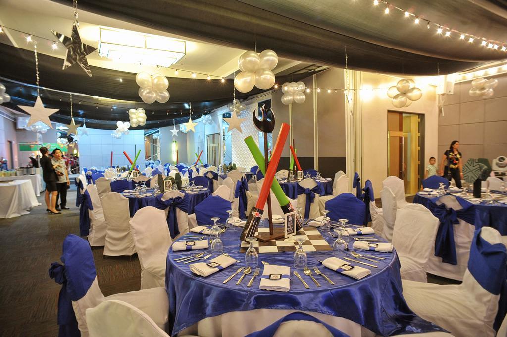Circle And Hotel Bacolod