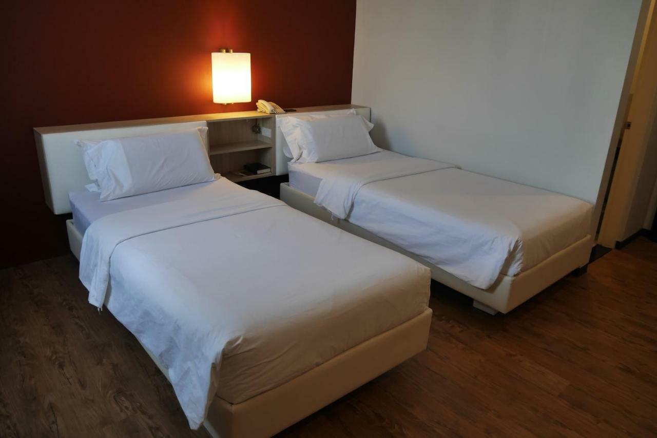 Circle And Hotel 3*