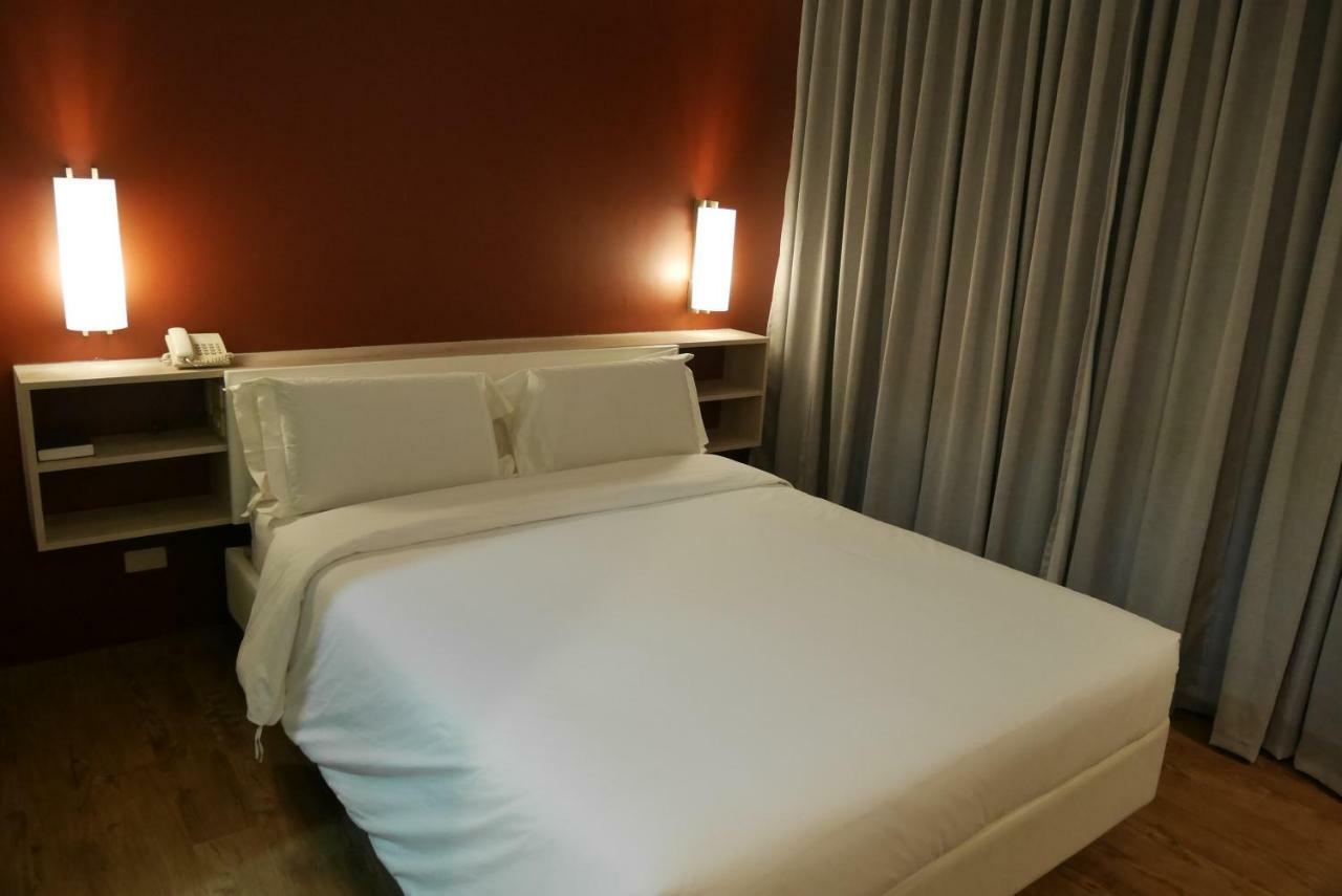 Circle And Hotel 3*