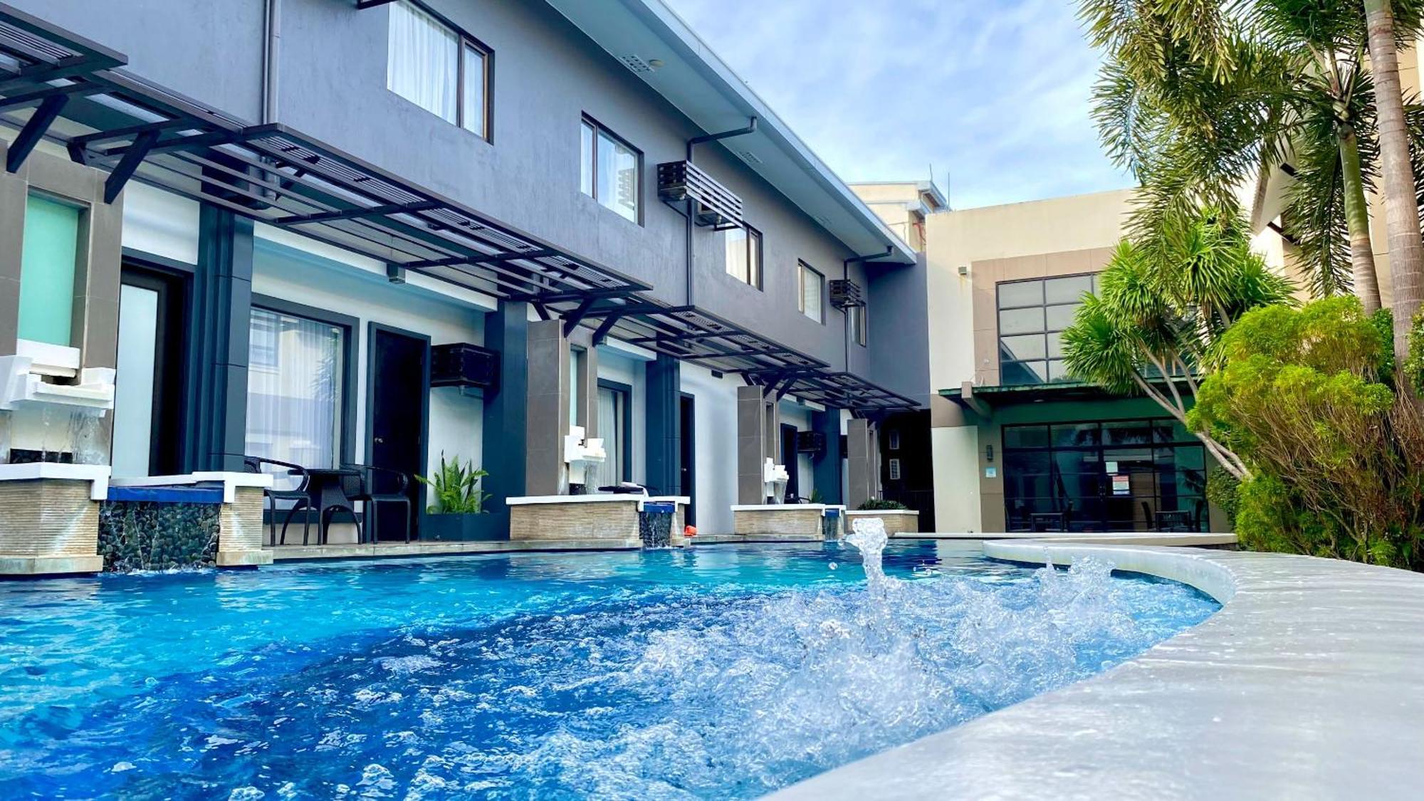 Circle And Hotel Bacolod